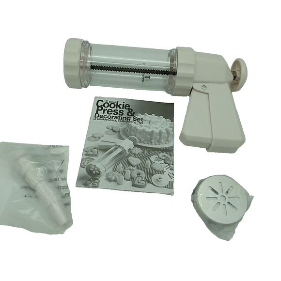 Sunbeam Cookie Press 21 Pcs Decorating Set 12 Cookie Discs New Open Box - Picture 4 of 9